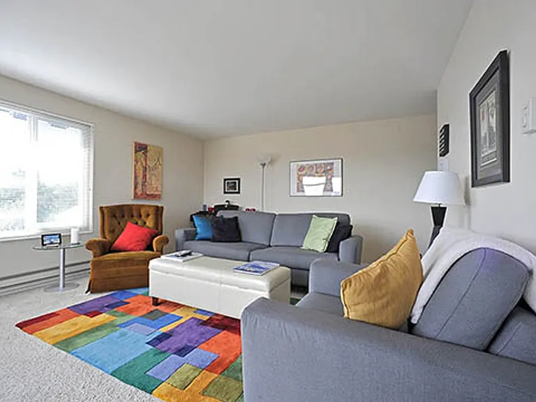 6401 24th Ave NW — Photo 3