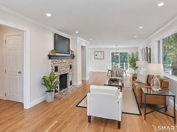 5th image of 34 Rimmon Road
