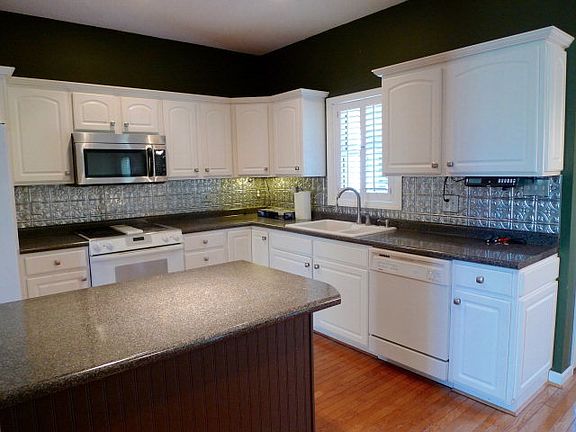 4th image of 1746 Waterford Way #0