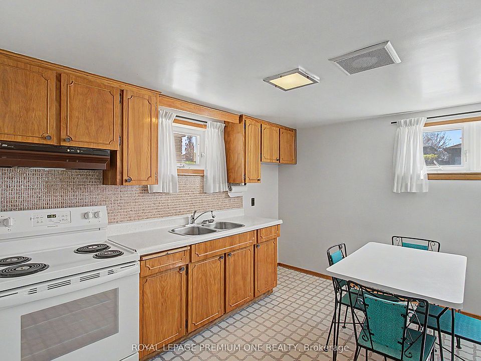 28th image of 76 Tavistock Rd