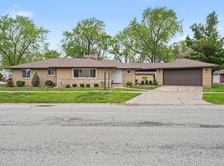 18289 Burnham Ave, Lansing, IL 60438