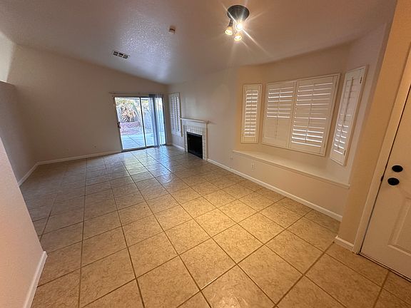 3rd image of 7110 Shadow Crest Dr