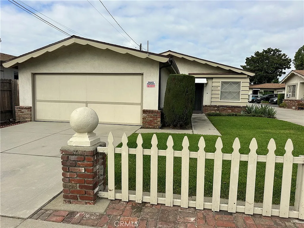 3 bed, 1211 sqft, $3,250 — Photo 4