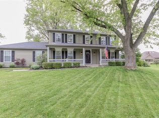 12116 Roxbury Pl, Carmel, IN 46033