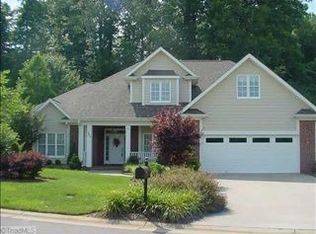 120 Deckerleaf Ct, Winston Salem, NC 27106
