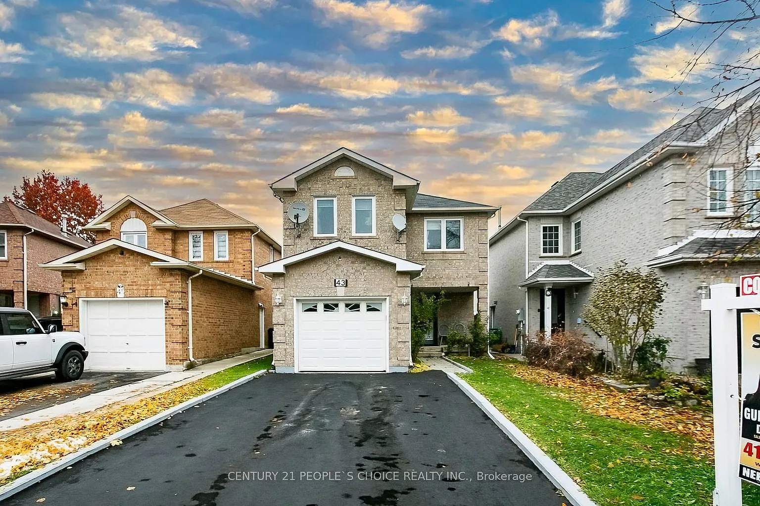 43 Letty Ave photo 1