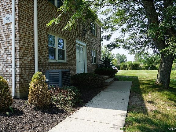 2nd image of 90 Carriage Dr APT 8