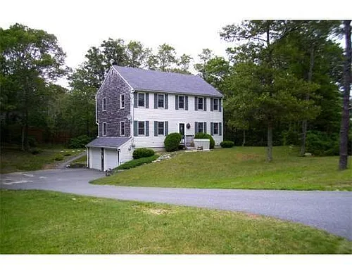 2 Clare Rd Photo 1