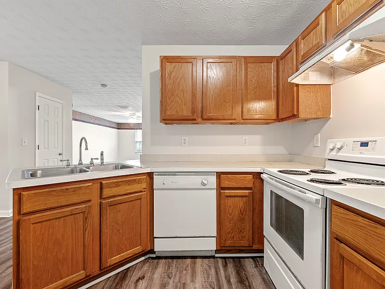 3033 Western Sunset Ct — Photo 8