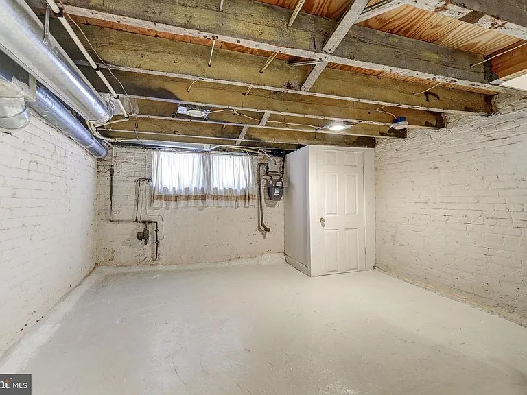 312 S Clinton St — Photo 27