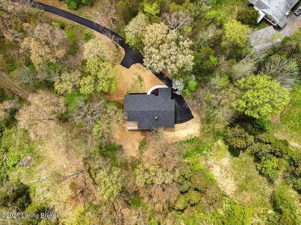 375 Wood Valley Ln, Louisville, KY 40299