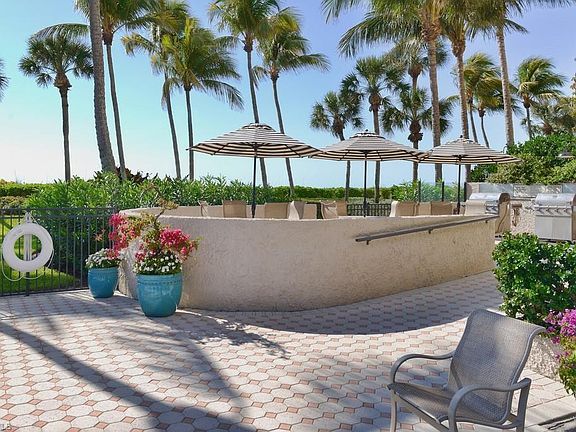5th image of 4001 Gulf Shore Blvd N