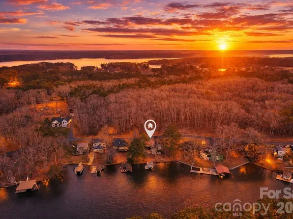 9763 Pine Tree Rd, Norwood, NC 28128