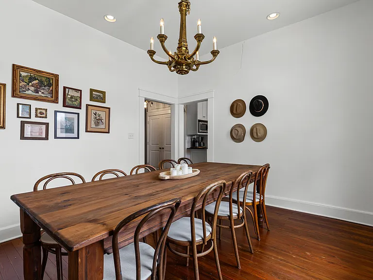 2260 Fairmount Ave — Photo 8