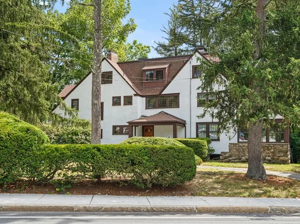 570 Washington St, Dedham, MA 02026
