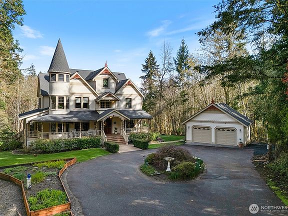 2nd image of 10508 Kopachuck Drive NW