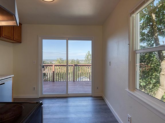 5th image of 3503 E 17th Ave