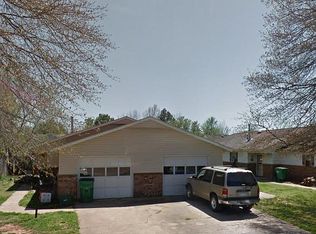 2001 Cypress Pl, Springdale, AR 72762