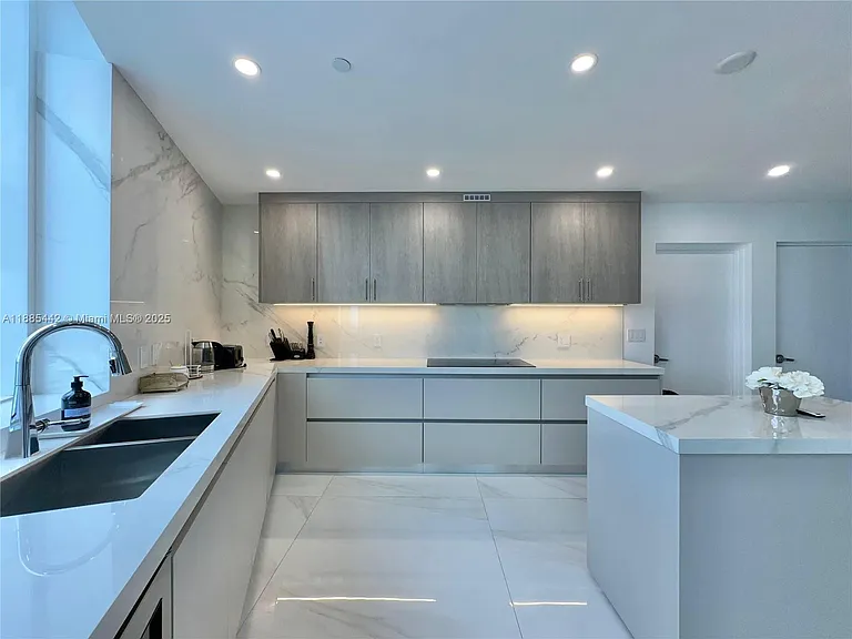 15901 Collins Ave #2406 — Photo 10