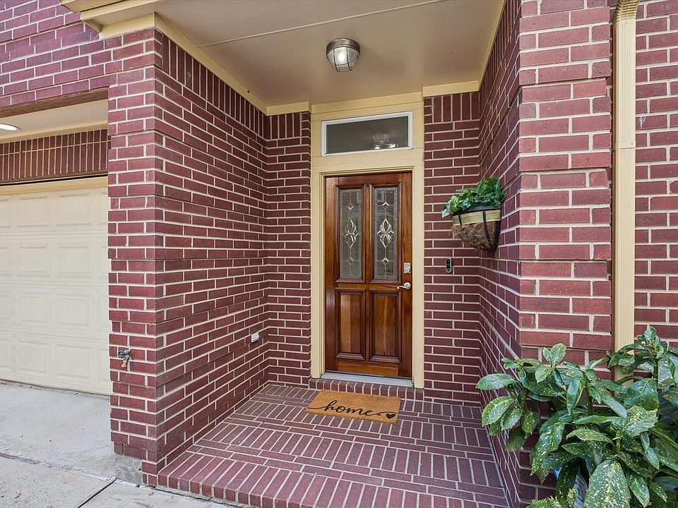 1st image of 1224 Crocker St
