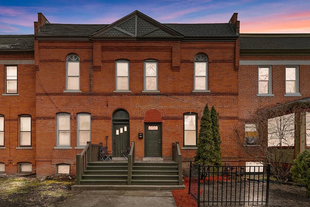 3 bed, 1768 sqft, $2,150 — Photo 1
