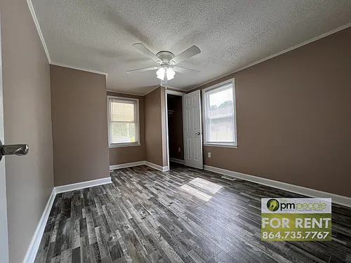 114 Radcliff Dr Photo 1