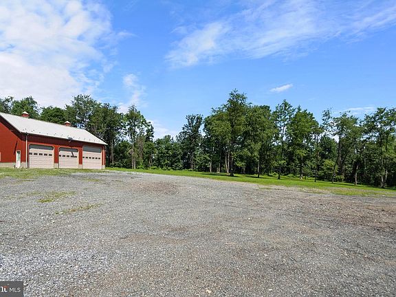 5th image of 22015 Wildcat Rd