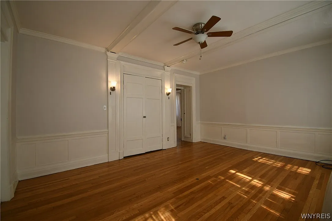 2 bed, 1.0 bath, 1200 sqft, $1,950 — Photo 3