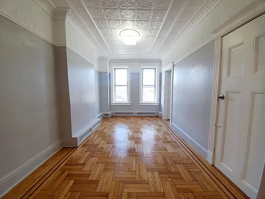 Rented by Linda N Eskander, LREB | media 37