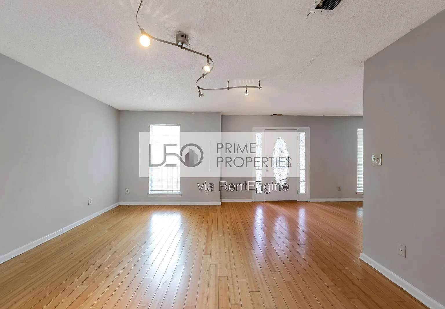 3 bed, 2.5 bath, 1654 sqft, $1,795 — Photo 4