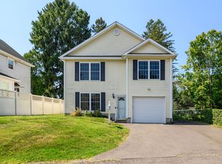 2A Beckett St, Danbury, CT 06810