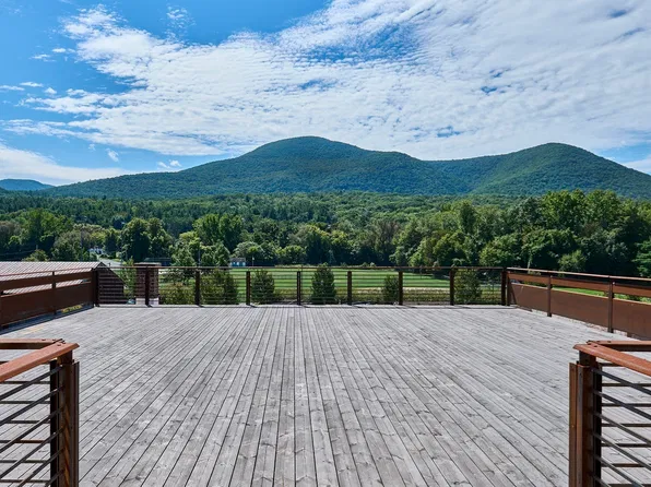 520 State Road 306, North Adams, MA 01247