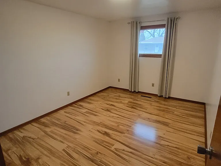 5904 N Addison St #507 — Photo 8