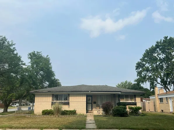 30027 Sharon Ln, Warren, MI 48088