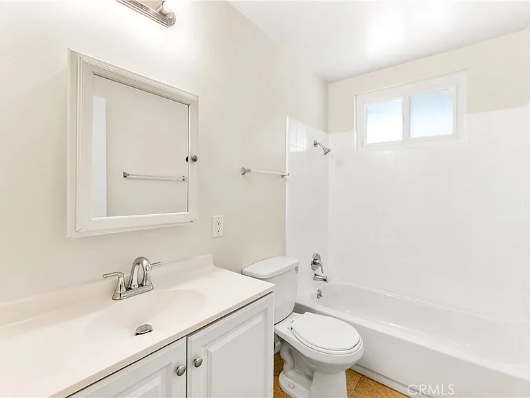 5932 Santa Barbara Ave E #B — Photo 17