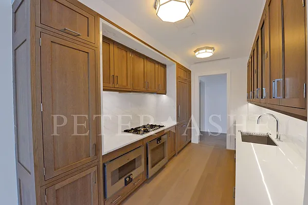 Rented by Peter Ashe | media 76