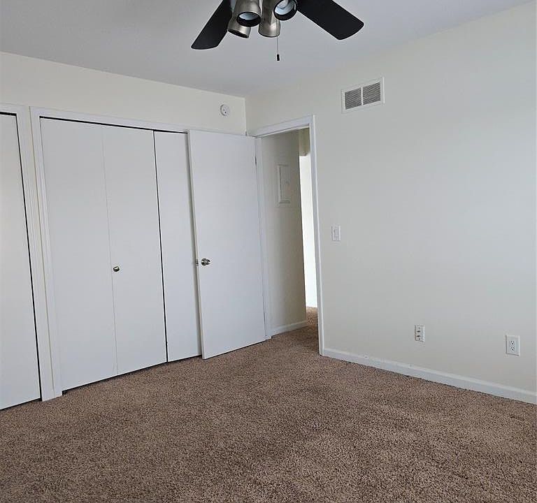 1160 Catalpa Dr Apt 207, photo 11