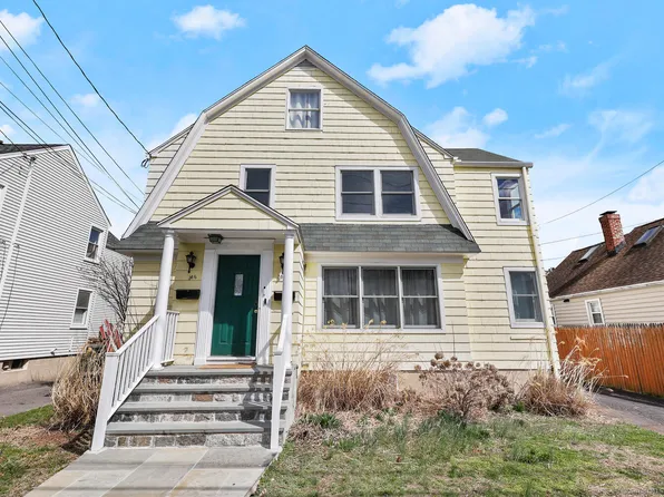 584 Courtland Ave, Bridgeport, CT 06605