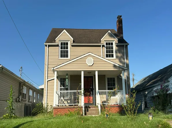 1034 6th St W, Huntington, WV 25701