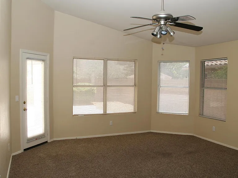 557 W Monte Ave — Photo 8