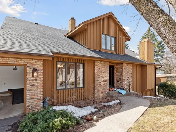 1845 Eagle Ridge Dr, Mendota Heights, MN 55118