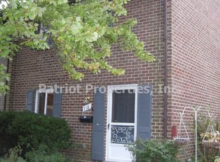 718 Colonial Ave, Sterling, VA 20164