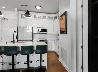 711 Cosmopolitan Dr #815, Atlanta, GA