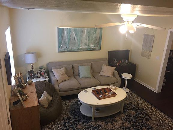 5th image of 802 Eugenia St #1