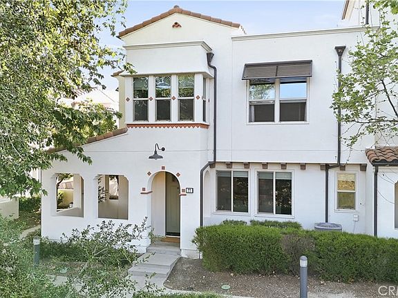 2nd image of 77 Adelfa St