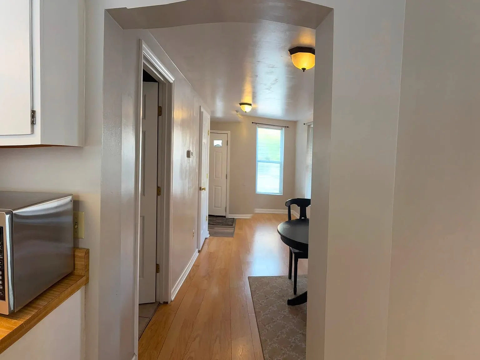 3 bed, 1159 sqft, $1,700 — Photo 2