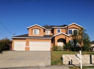 16051 Yarnell St, Sylmar, CA 91342