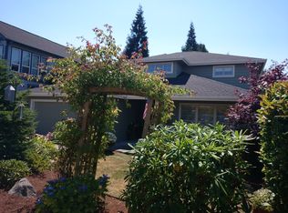 5615 SW Bradford St, Seattle, WA 98116