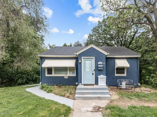 1560 Stickney Ave, South Saint Paul, MN 55075