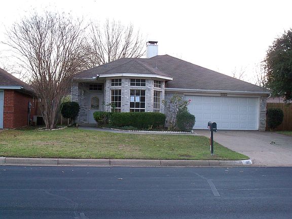 2nd image of 1809 Lincolnshire Way